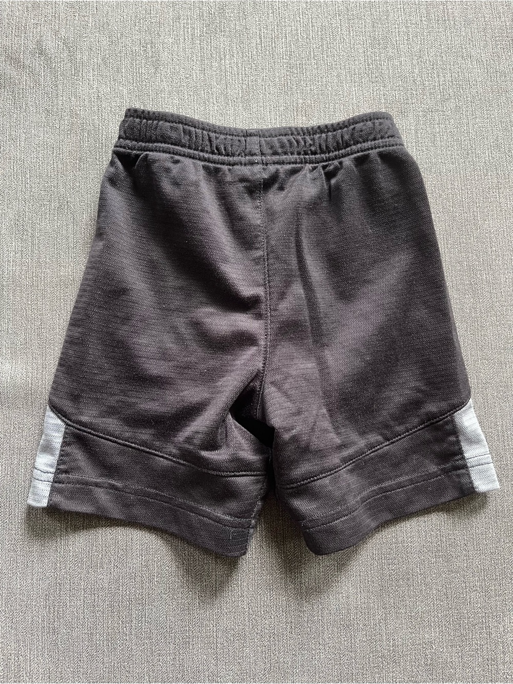 Mixed Brand Toddler Boy’s 2T T-Shirt and Shorts Bundle - Picture 6 of 13